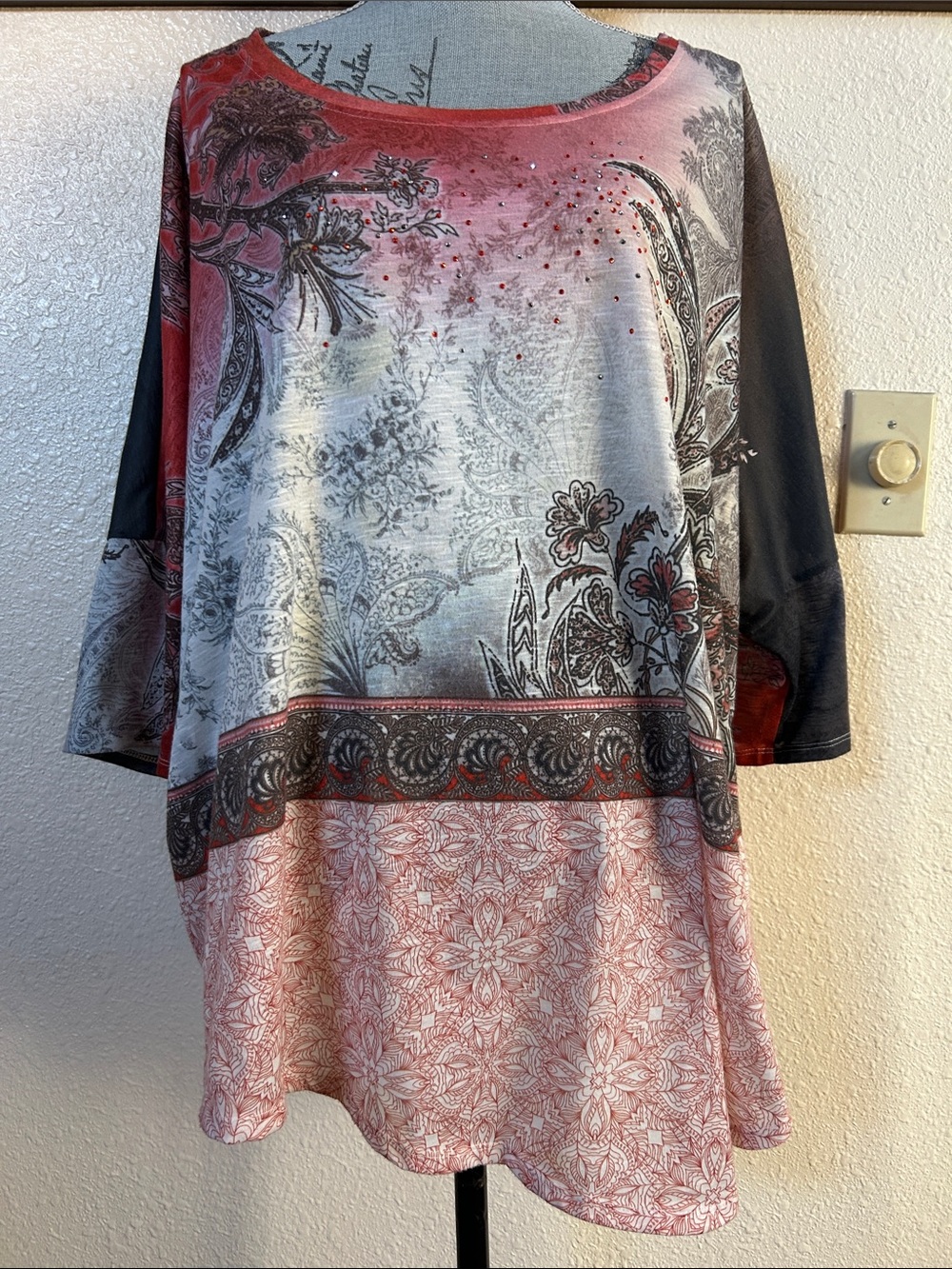 Avenue Red Black Gray Patterned Scoop-Neck Tunic